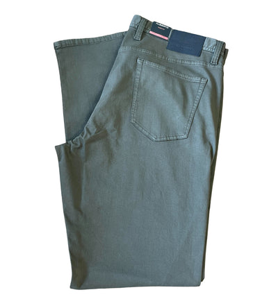A pair of Alberto Jeans Pipe 1489 in olive green, crafted from premium denim with T-400 Elasticity, featuring a back pocket and a dark waistband label, displayed on a white background.