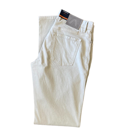 Alberto Pipe Stretch Denim 1764 jeans in size W32/L34, regular fit, made from premium stretch denim with T-400 elasticity, folded with branded tag attached and displayed against a white background.