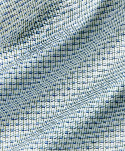 Close-up of the David Donahue Stripe Chk Shirt TBSP11002, showing its textured Oxford weave blue and white check pattern with visible diagonal shadows and folds.